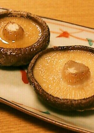 トースターで簡単。椎茸のシンプル香り焼き-レシピのメイン写真
