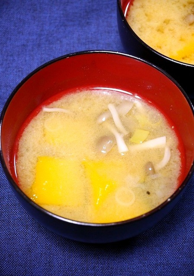 簡単！かぼちゃとしめじの味噌汁-レシピのメイン写真