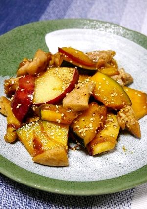 簡単！かぼちゃとりんごの肉炒め☆胡麻風味-レシピのメイン写真