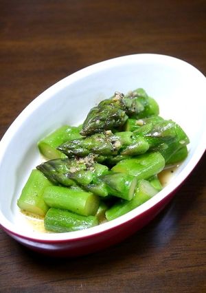 レンジで簡単！大きなアスパラガリバタ醤油-レシピのメイン写真