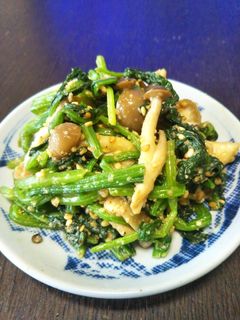 ほうれん草としめじのたっぷり胡麻和え-レシピのメイン写真
