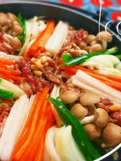 野菜たっぷり!簡単♪韓国風のすき焼き風鍋-レシピのメイン写真