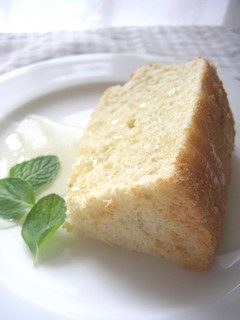 ノンオイル♪丸ごとリンゴのシフォンケーキ-レシピのメイン写真