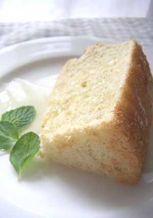 ノンオイル♪丸ごとリンゴのシフォンケーキ-レシピのメイン写真