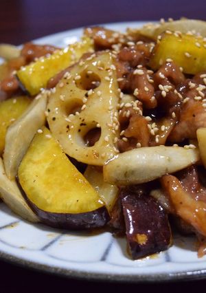 豚コマと根菜の黒酢炒め♪-レシピのメイン写真