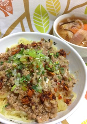 こんにゃく麺で汁無し坦々麺 ダイエットに-レシピのメイン写真