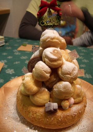 ☆シュークリームでクリスマスツリー☆-レシピのメイン写真