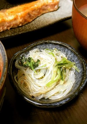 簡単！副菜、お弁当◎梅と水菜の春雨サラダ-レシピのメイン写真