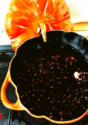 STAUBで黒豆煮 薬膳-レシピのメイン写真