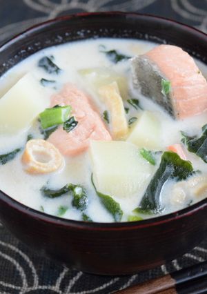 鮭入りミルク味噌汁-レシピのメイン写真