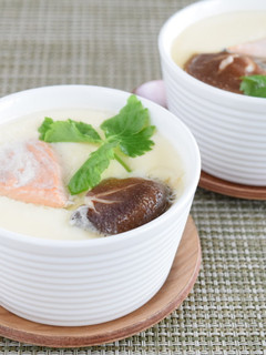 鮭入り洋風茶わん蒸し-レシピのメイン写真