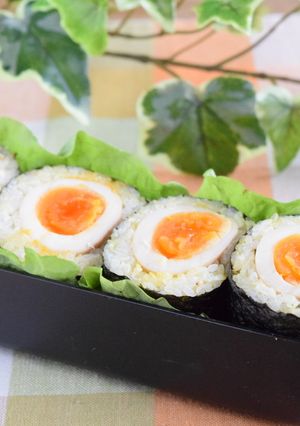 半熟卵のおにぎり-レシピのメイン写真