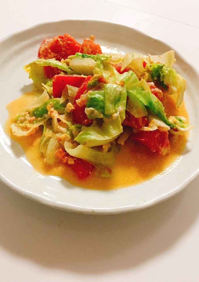 朝食にどうぞ♬ レタスとトマトの卵とじ-レシピのメイン写真