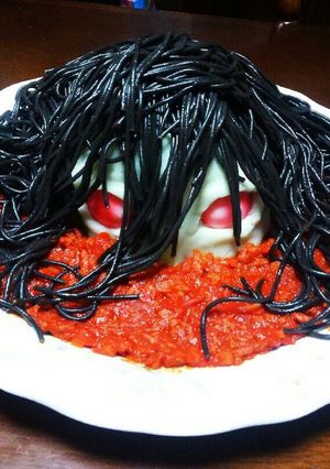 ハロウィンに！黒髪の女パスタでホラーめし-レシピのメイン写真