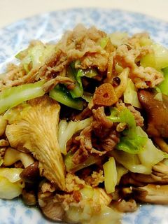 きのことキャベツと豚肉の味噌ニンニク炒め-レシピのメイン写真