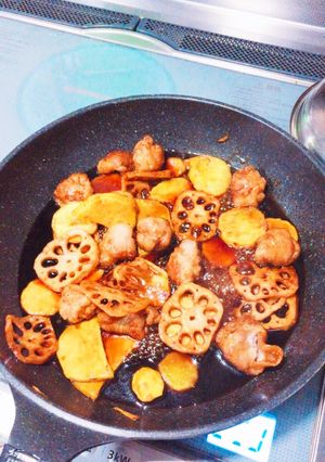 さつまいもと蓮根と豚モモの甘酢炒め-レシピのメイン写真