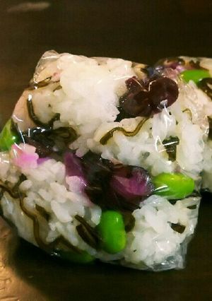 *塩こんぶのおにぎり*-レシピのメイン写真