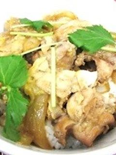 しいたけパウダーで半熟卵のふわとろ親子丼-レシピのメイン写真