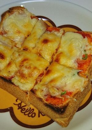 簡単☆ピザトースト 朝食 夜食 おやつに-レシピのメイン写真