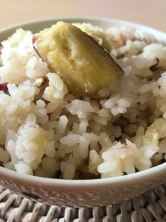 簡単✤混ぜて炊くだけサツマイモご飯♫-レシピのメイン写真