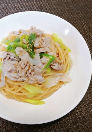 ガッツリ系✤豚バラと白ネギの塩だれパスタ-レシピのメイン写真