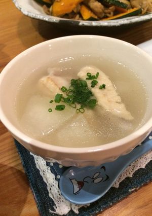 生姜香る♡手羽中と冬瓜のスープ-レシピのメイン写真