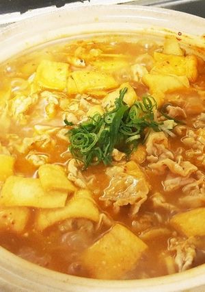 スープまで飲みほす簡単キムチ鍋!!節約!-レシピのメイン写真