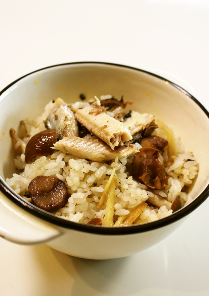 秋の香り＊さんまと甘栗の炊き込みご飯-レシピのメイン写真