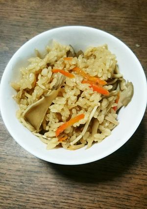 きのこの炊き込みご飯-レシピのメイン写真