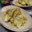 鶏肉と春キャベツのにんにくバター炒め☆