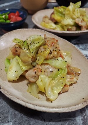 鶏肉と春キャベツのにんにくバター炒め☆-レシピのメイン写真