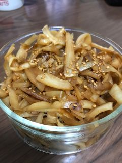 皮は冷凍してストック☆お酢で大根の皮炒め-レシピのメイン写真