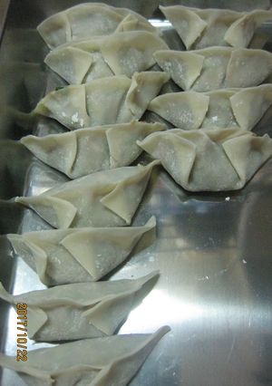 ３ステップ！簡単餃子の包み方-レシピのメイン写真