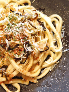しらすと塩昆布のペペロン風焼うどん-レシピのメイン写真