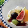 フルーツヨーグルトのペポオイルがけ