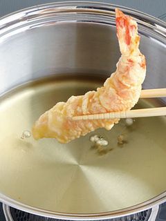 少ない油で天ぷらを揚げる-レシピのメイン写真