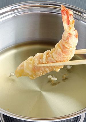 少ない油で天ぷらを揚げる-レシピのメイン写真