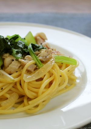 鶏肉と小松菜のスパゲッティ-レシピのメイン写真