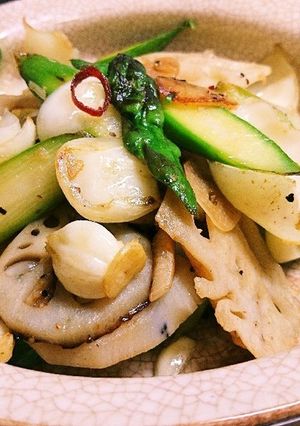 アスパラ蓮根ユリ根の炒め物-レシピのメイン写真