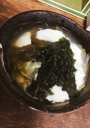 レタスとわかめで簡単おすまし。-レシピのメイン写真