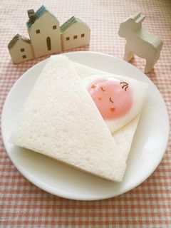 赤ちゃんたまごの♡目玉焼きサンド-レシピのメイン写真