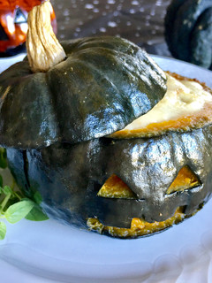 ハロウィンにぴったり!かぼちゃの肉詰め!-レシピのメイン写真
