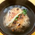 安心米・山菜おこわの焼きおにぎり茶漬け