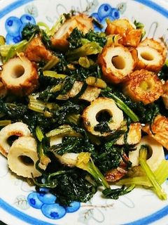 簡単☆セロリの葉と竹輪の炒め物-レシピのメイン写真