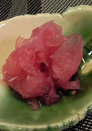 美しい色！紫玉ねぎの寿司酢漬け-レシピのメイン写真