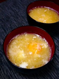 簡単!半熟☆落とし卵のお味噌汁-レシピのメイン写真