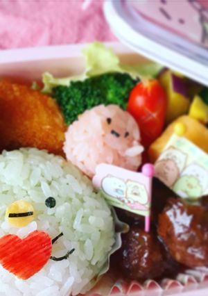 キャラ弁 すみっコぐらし ぺんぎん？-レシピのメイン写真