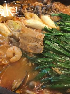 鍋の素なしのキムチ鍋☆〆はチーズ入り雑炊-レシピのメイン写真