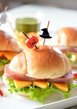 スパムハンバーガーでHAPPYハロウィン-レシピのメイン写真