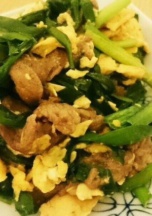 簡単！ニラ玉牛肉炒め-レシピのメイン写真